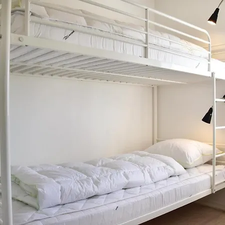 Casa de Férias Four-bedroom Holiday In Ulfborg Fjand Gårde